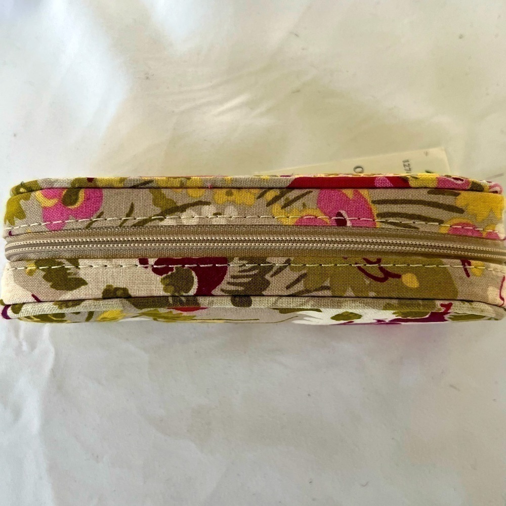 Vera Bradley Make Up Case.